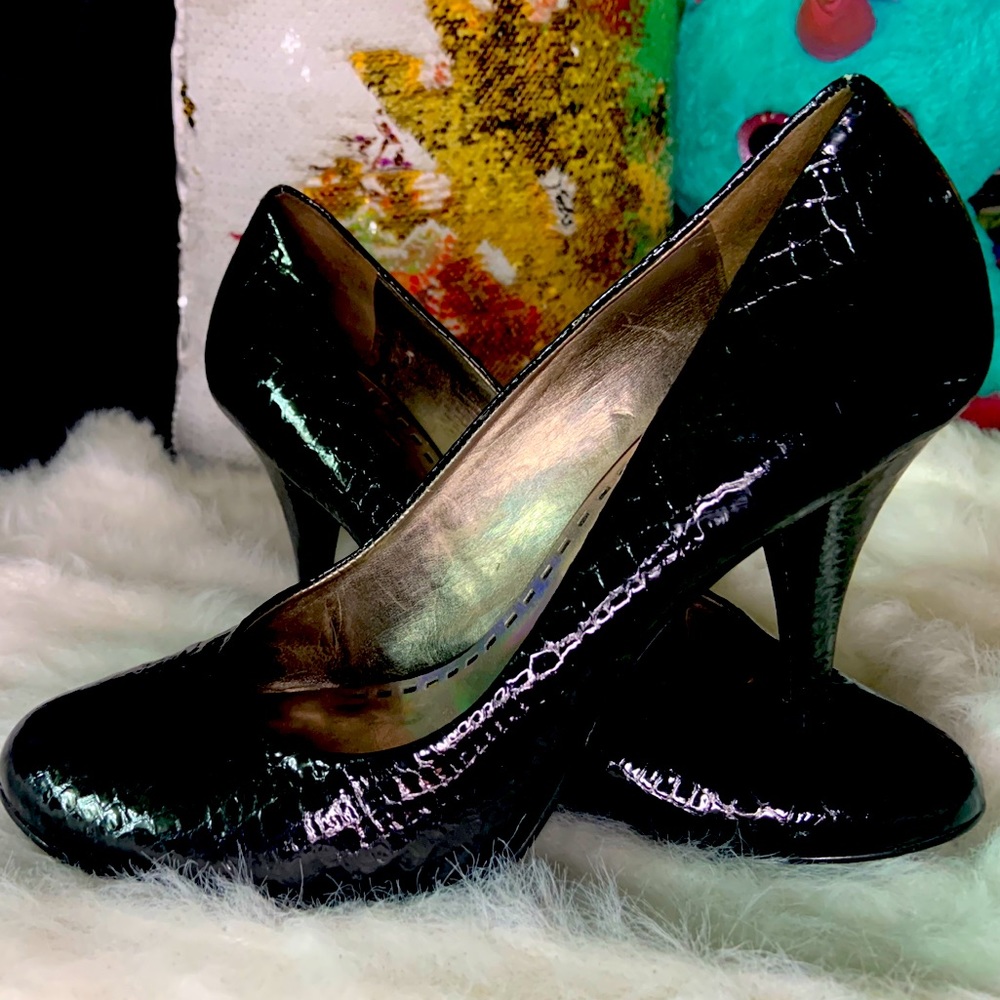 The perfect Black Pump By Gianni Binni